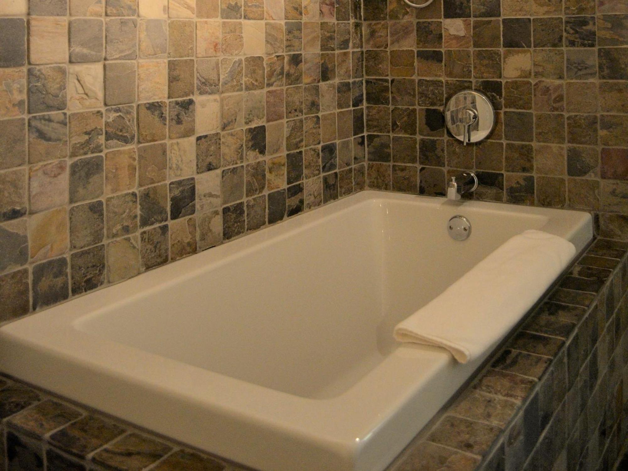 Eco Spa Highland Grenville-Sur-La-Rouge Rum bild