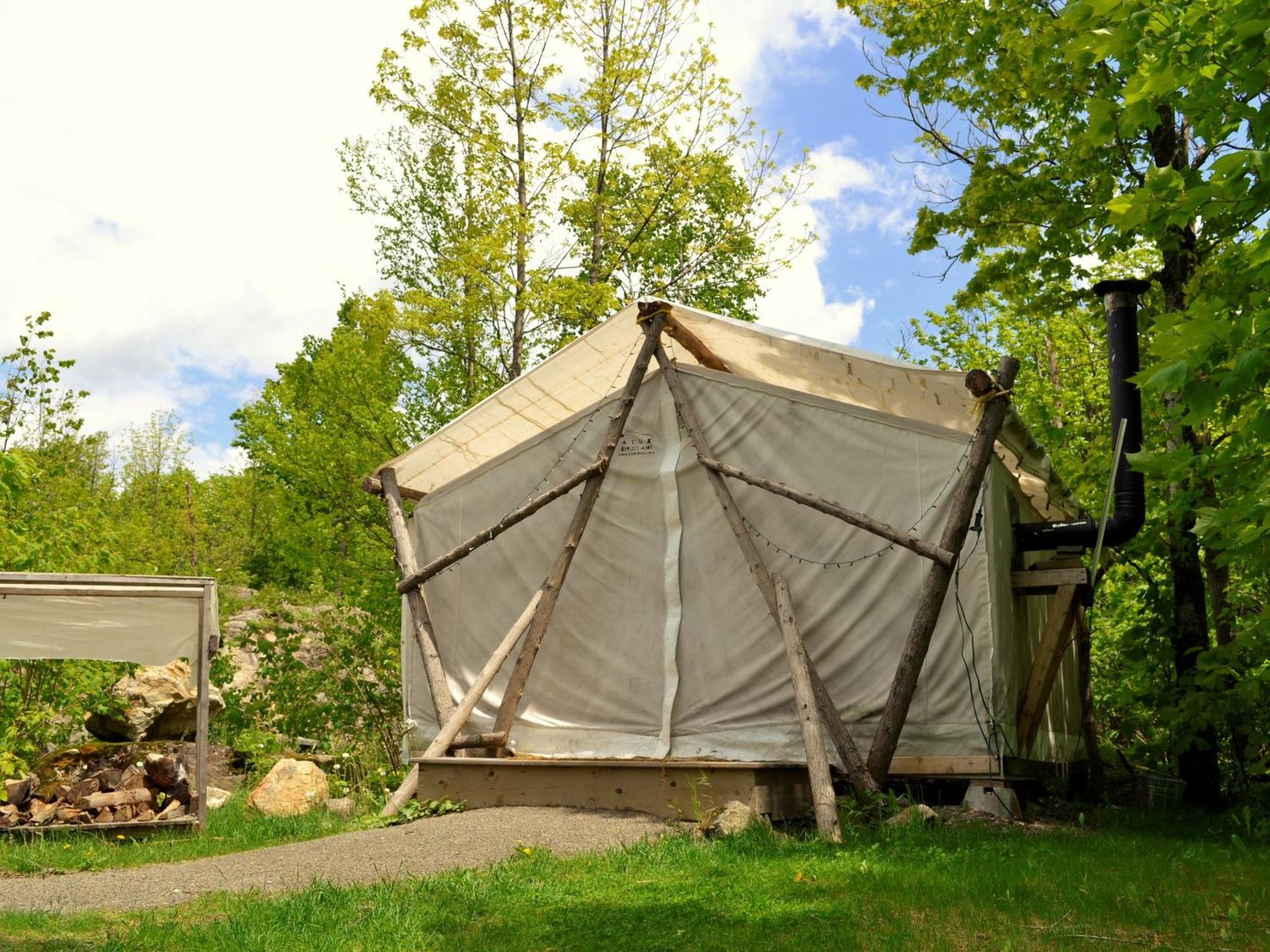 Eco Spa Highland Grenville-Sur-La-Rouge Rum bild